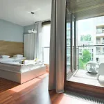 Hub 华沙