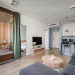 Hub 4*