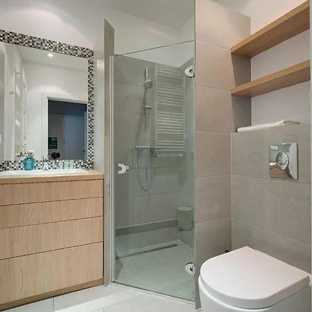 Apartment Hub 4*