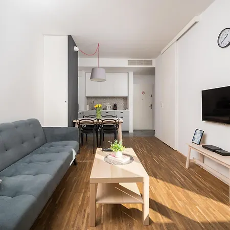 Hub 4* Warsaw